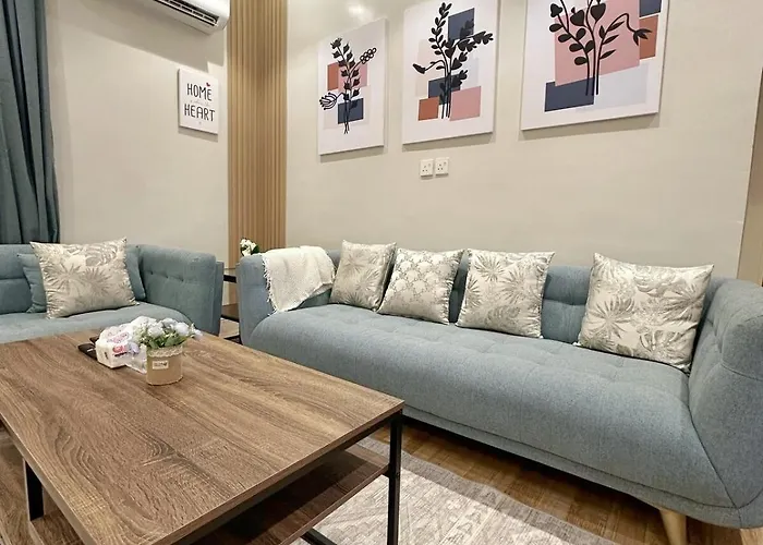 Beautiful 2 Bedroom Family Apartment 106A