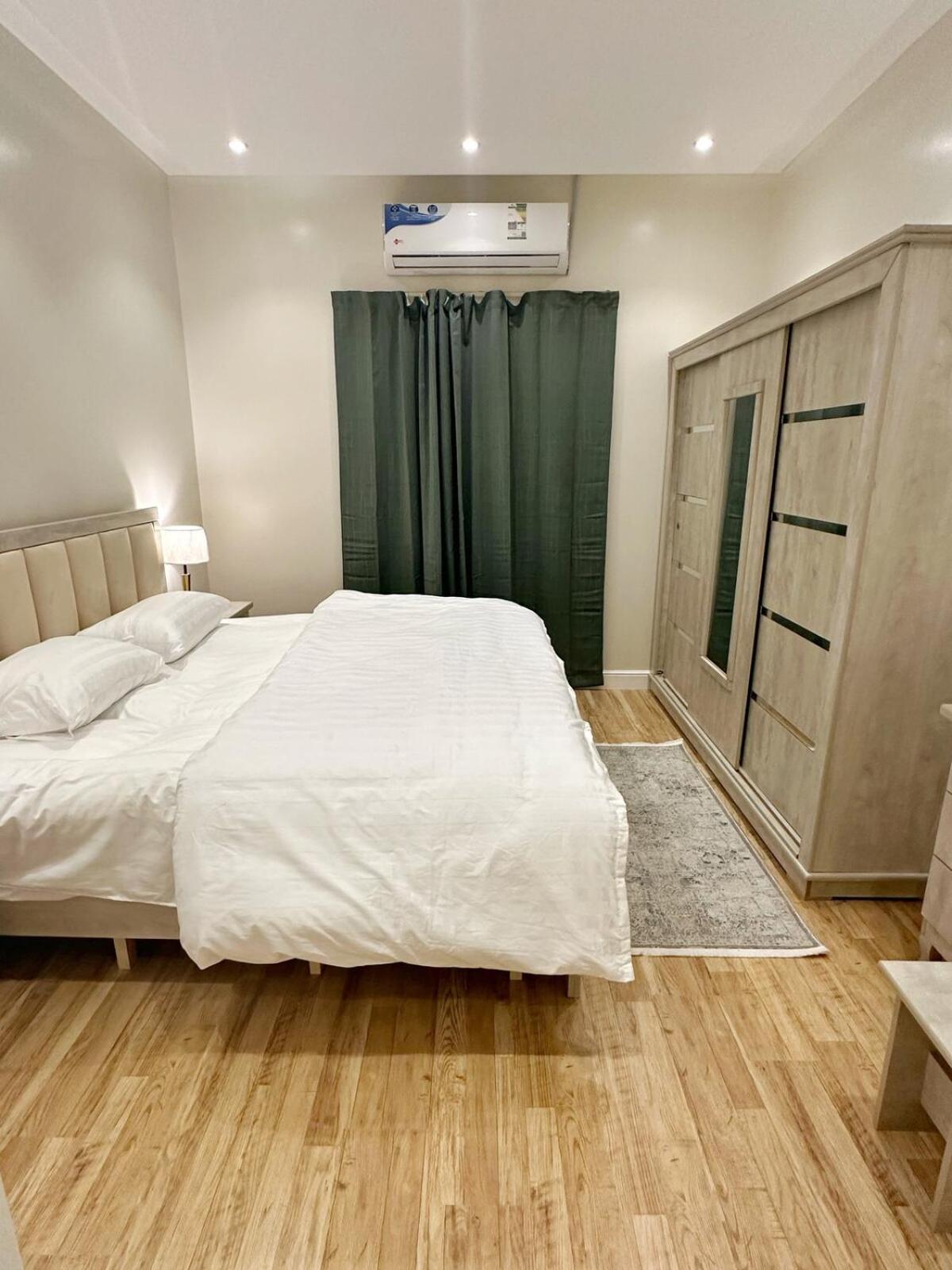 Beautiful 2 Bedroom Family 106a